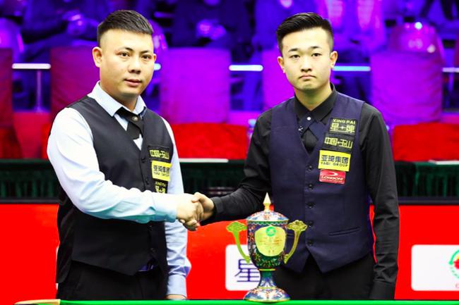 了巨大的压 了巨大的压